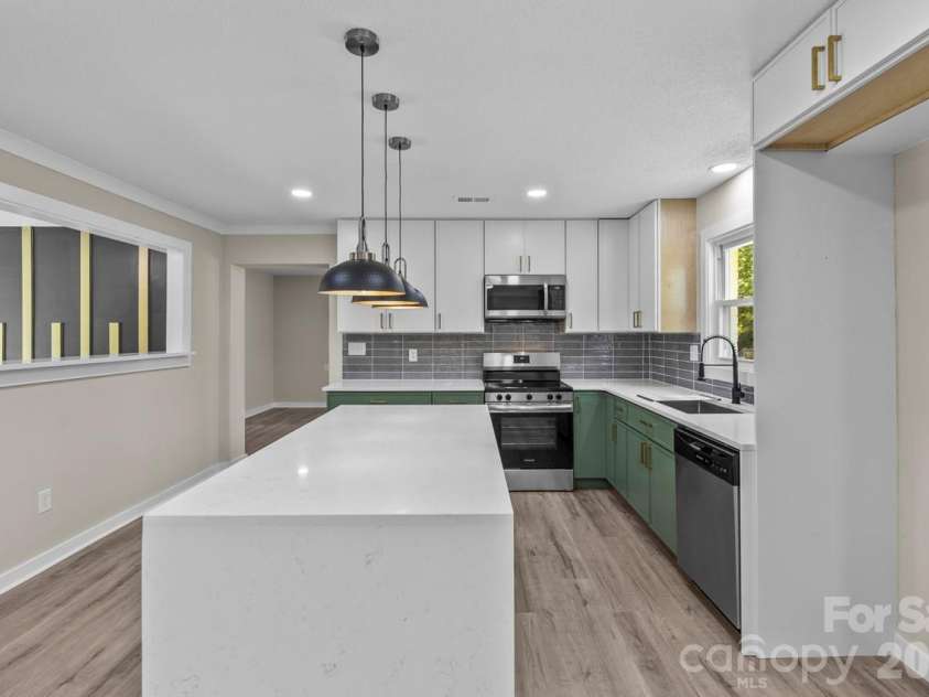 1125 Rembrandt Drive, Concord, NC 28027.  MLS# CAR4399350, YatesRealty ID 36170. 