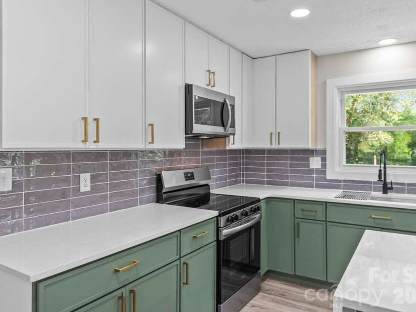 1125 Rembrandt Drive, Concord, NC 28027.  MLS# CAR4399350, YatesRealty ID 36170. 