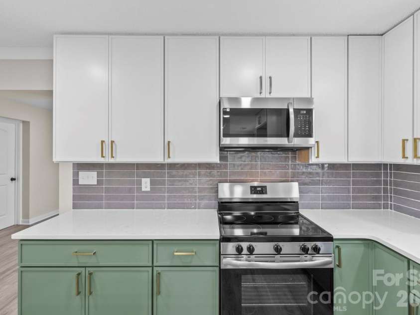 1125 Rembrandt Drive, Concord, NC 28027.  MLS# CAR4399350, YatesRealty ID 36170. 