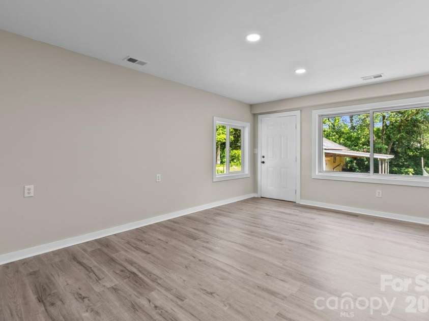 1125 Rembrandt Drive, Concord, NC 28027.  MLS# CAR4399350, YatesRealty ID 36170. 