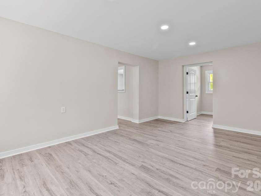 1125 Rembrandt Drive, Concord, NC 28027.  MLS# CAR4399350, YatesRealty ID 36170. 