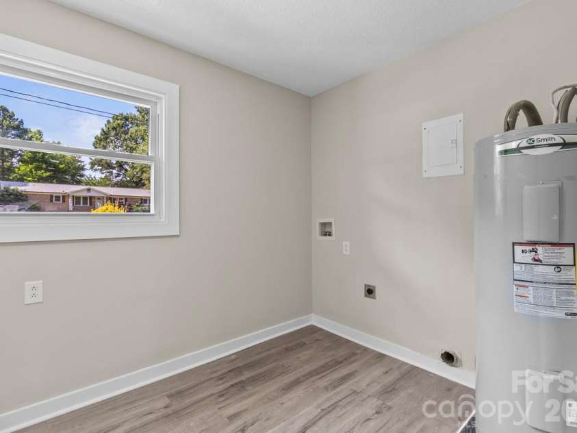 1125 Rembrandt Drive, Concord, NC 28027.  MLS# CAR4399350, YatesRealty ID 36170. 