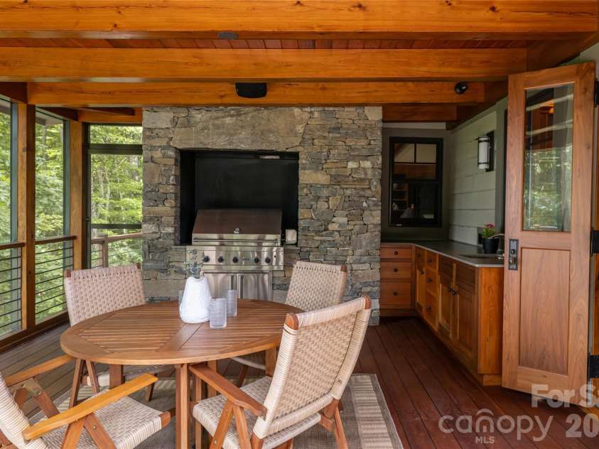 4900 Preserve Road, Sylva, NC 28779.  MLS# CAR4393548, YatesRealty ID 36172. 