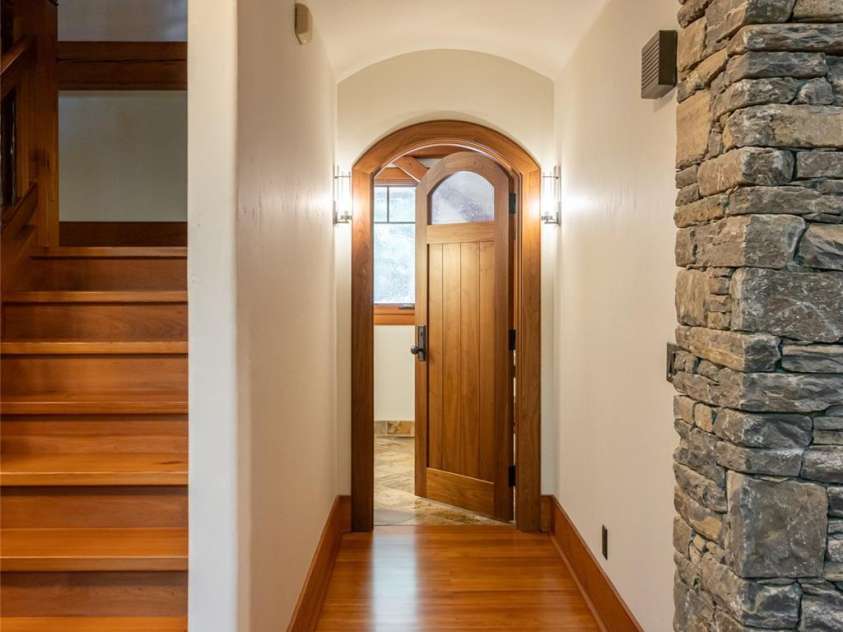 4900 Preserve Road, Sylva, NC 28779.  MLS# CAR4393548, YatesRealty ID 36172. Main level powder room is utterly exquisite