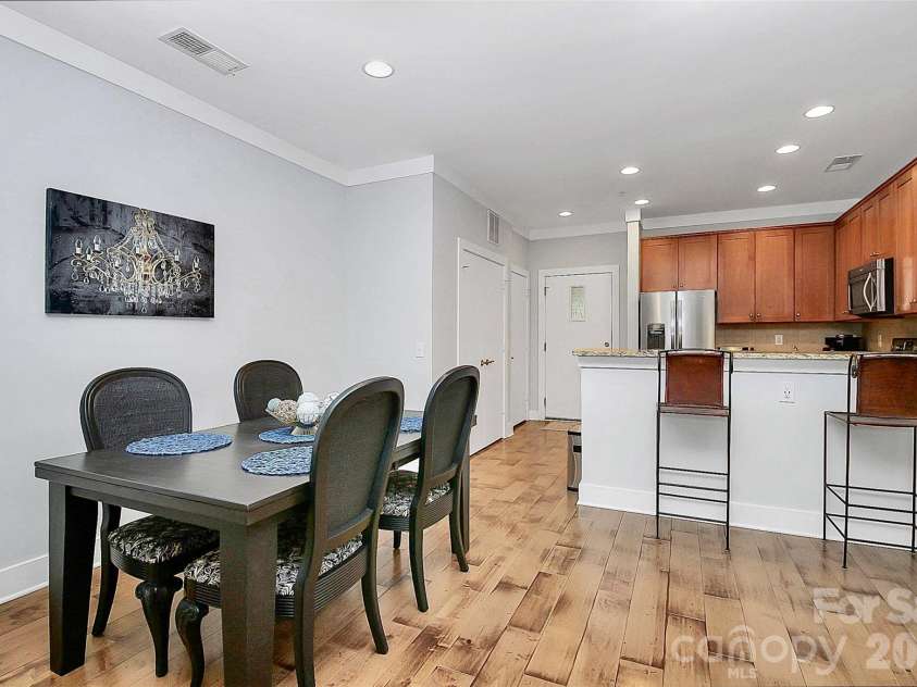 748 Cotton Gin Alley, Davidson, NC 28036.  MLS# CAR4402727, YatesRealty ID 36173. Dining
