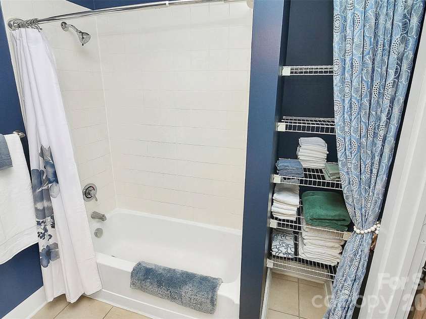 748 Cotton Gin Alley, Davidson, NC 28036.  MLS# CAR4402727, YatesRealty ID 36173. Primary Bathroom