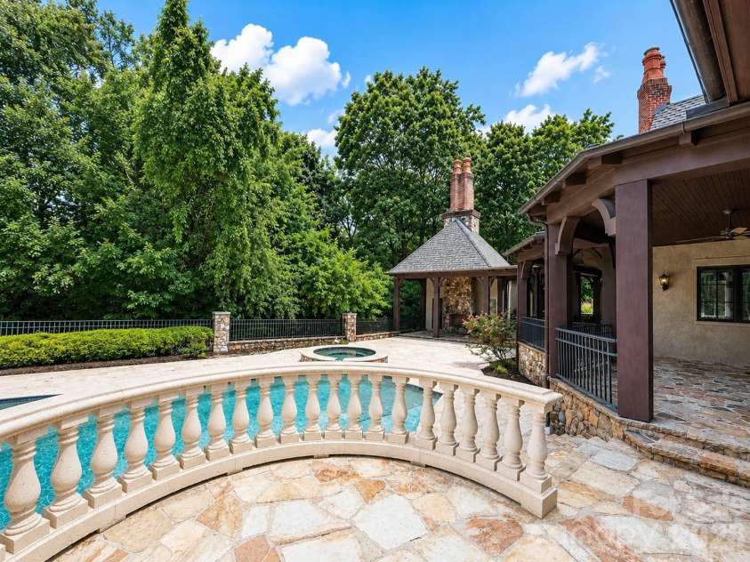 8600 Longview Club Drive, Waxhaw, NC 28173.  MLS# CAR4401470, YatesRealty ID 36174. 