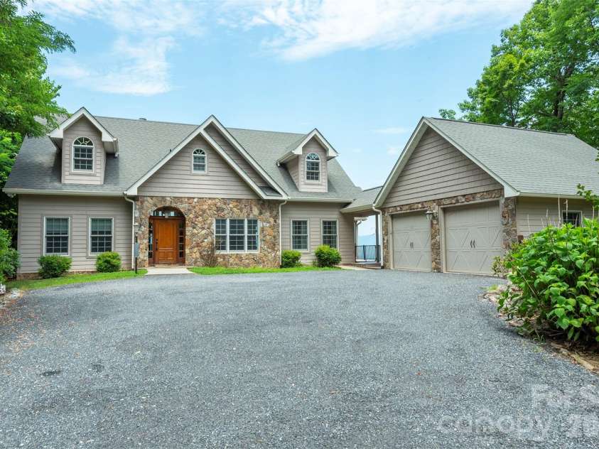 301 Oak Winds Drive, Old Fort, NC 28762.  MLS# CAR4399378, YatesRealty ID 36175. 