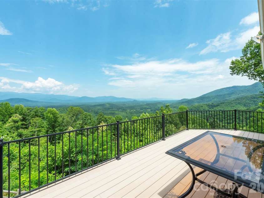 301 Oak Winds Drive, Old Fort, NC 28762.  MLS# CAR4399378, YatesRealty ID 36175. 