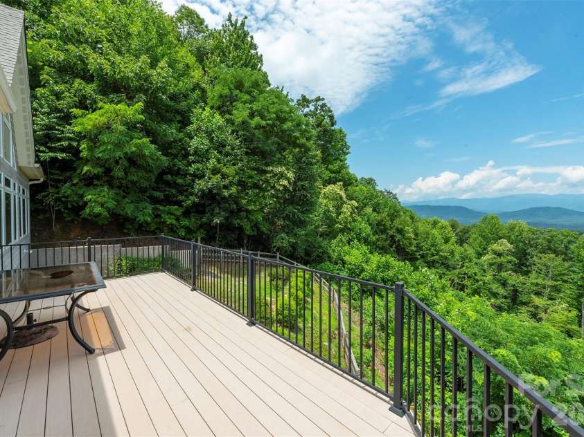301 Oak Winds Drive, Old Fort, NC 28762.  MLS# CAR4399378, YatesRealty ID 36175. 
