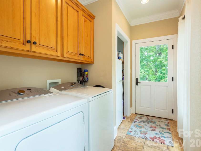 301 Oak Winds Drive, Old Fort, NC 28762.  MLS# CAR4399378, YatesRealty ID 36175. 