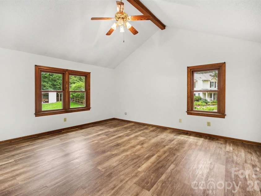 3017 Mill Stream Court, Matthews, NC 28104.  MLS# CAR4396234, YatesRealty ID 36176. 