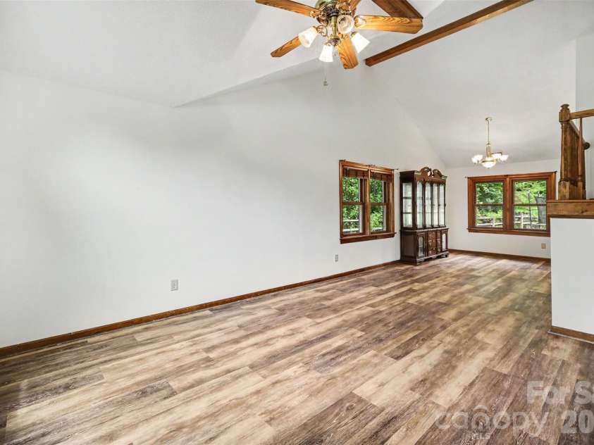 3017 Mill Stream Court, Matthews, NC 28104.  MLS# CAR4396234, YatesRealty ID 36176. 