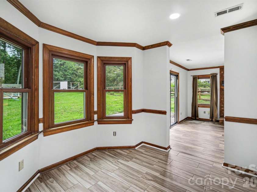 3017 Mill Stream Court, Matthews, NC 28104.  MLS# CAR4396234, YatesRealty ID 36176. 