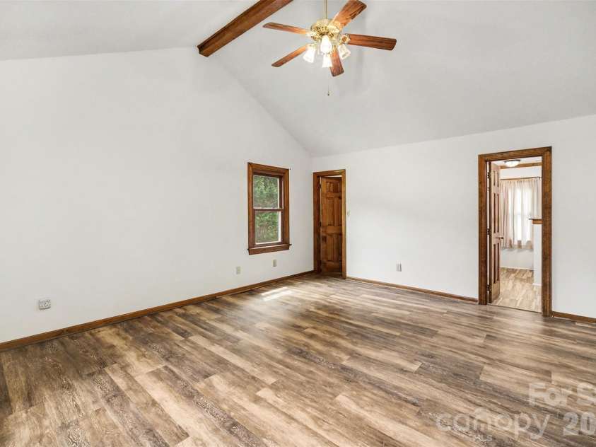 3017 Mill Stream Court, Matthews, NC 28104.  MLS# CAR4396234, YatesRealty ID 36176. 