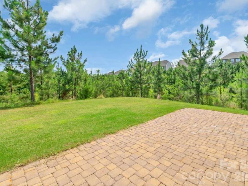 17713 Yarwill Court, Charlotte, NC 28278.  MLS# CAR4400457, YatesRealty ID 36179. 