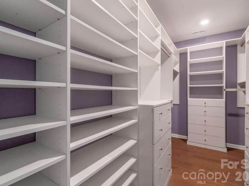 17713 Yarwill Court, Charlotte, NC 28278.  MLS# CAR4400457, YatesRealty ID 36179. 