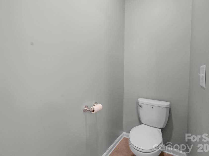 17713 Yarwill Court, Charlotte, NC 28278.  MLS# CAR4400457, YatesRealty ID 36179. 