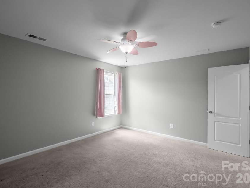 17713 Yarwill Court, Charlotte, NC 28278.  MLS# CAR4400457, YatesRealty ID 36179. 