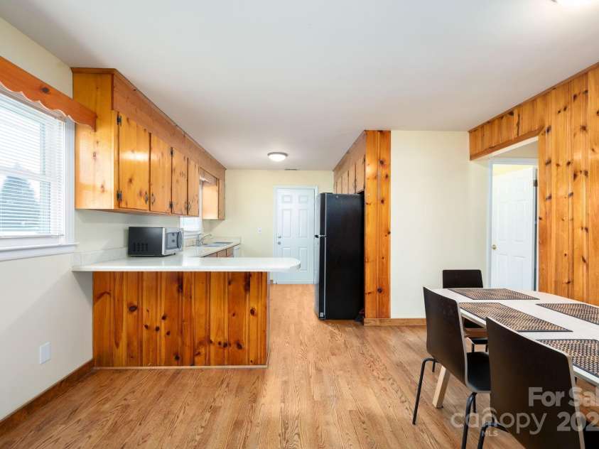 193 Dogwood Road, Candler, NC 28715.  MLS# CAR4239216, YatesRealty ID 3618. 