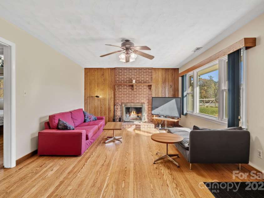 193 Dogwood Road, Candler, NC 28715.  MLS# CAR4319427, YatesRealty ID 3618. 