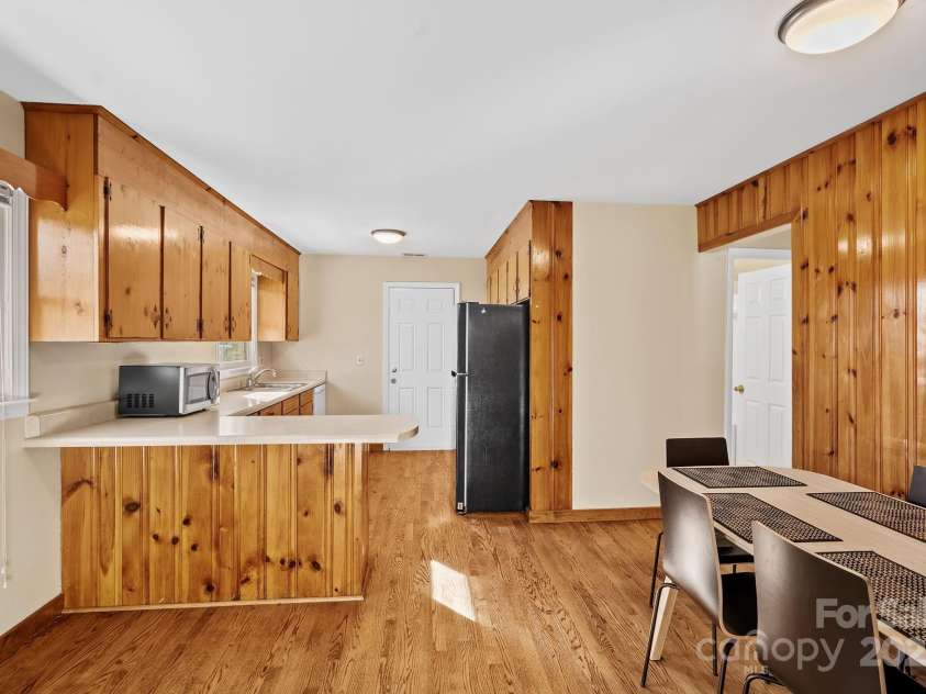 193 Dogwood Road, Candler, NC 28715.  MLS# CAR4319427, YatesRealty ID 3618. 