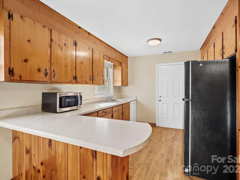 193 Dogwood Road, Candler, NC 28715.  MLS# CAR4319427, YatesRealty ID 3618. 