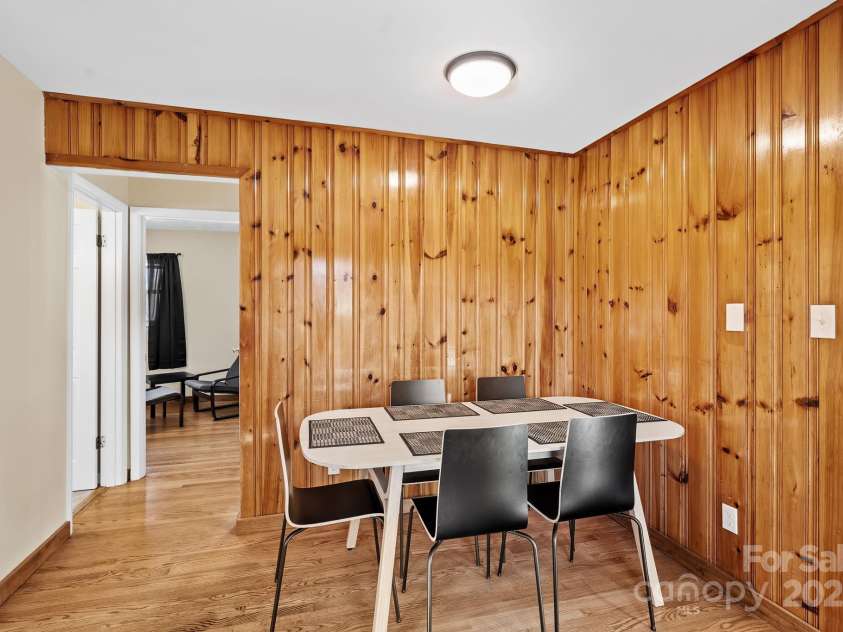 193 Dogwood Road, Candler, NC 28715.  MLS# CAR4319427, YatesRealty ID 3618. 