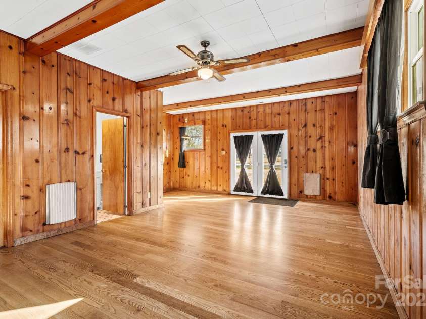 193 Dogwood Road, Candler, NC 28715.  MLS# CAR4319427, YatesRealty ID 3618. 