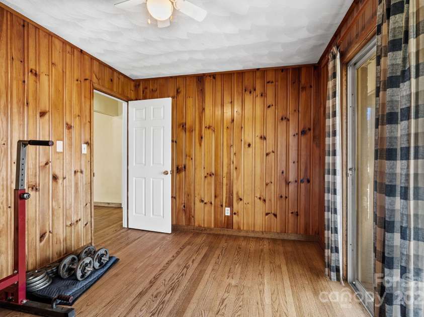 193 Dogwood Road, Candler, NC 28715.  MLS# CAR4319427, YatesRealty ID 3618. 