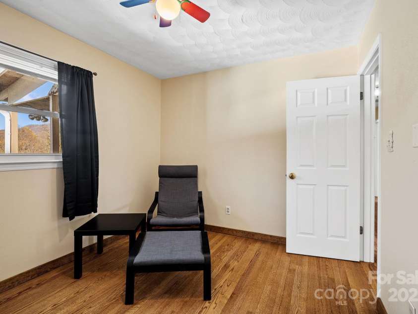 193 Dogwood Road, Candler, NC 28715.  MLS# CAR4319427, YatesRealty ID 3618. 