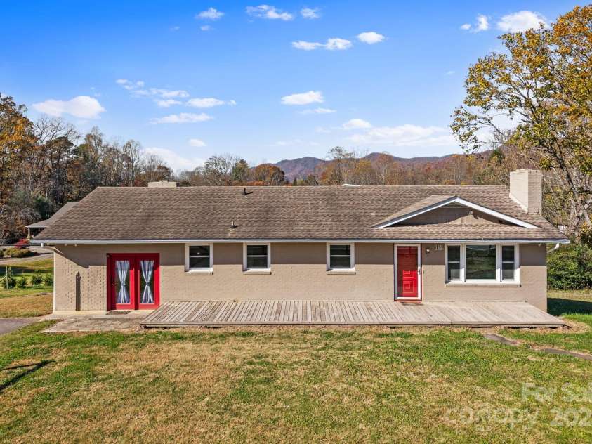193 Dogwood Road, Candler, NC 28715.  MLS# CAR4319427, YatesRealty ID 3618. 