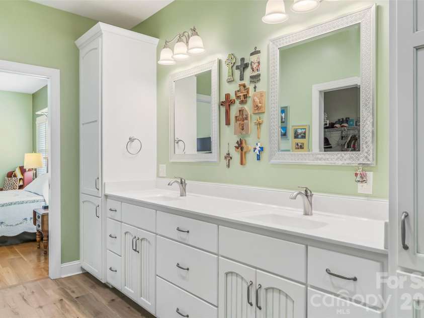 44 Whitman Court, Taylorsville, NC 28681.  MLS# CAR4336329, YatesRealty ID 3618. 