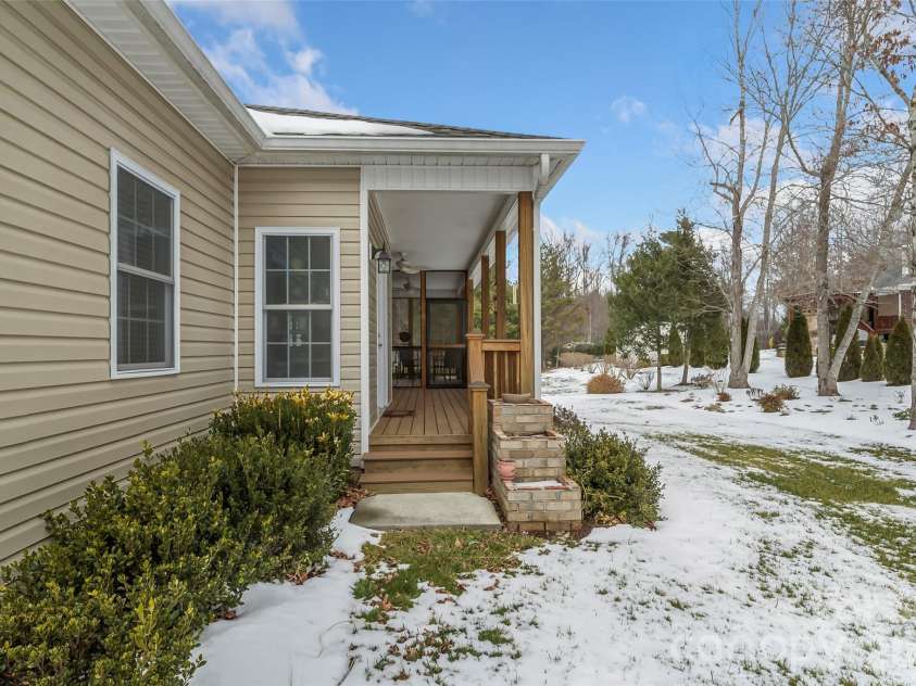 44 Whitman Court, Taylorsville, NC 28681.  MLS# CAR4336329, YatesRealty ID 3618. 