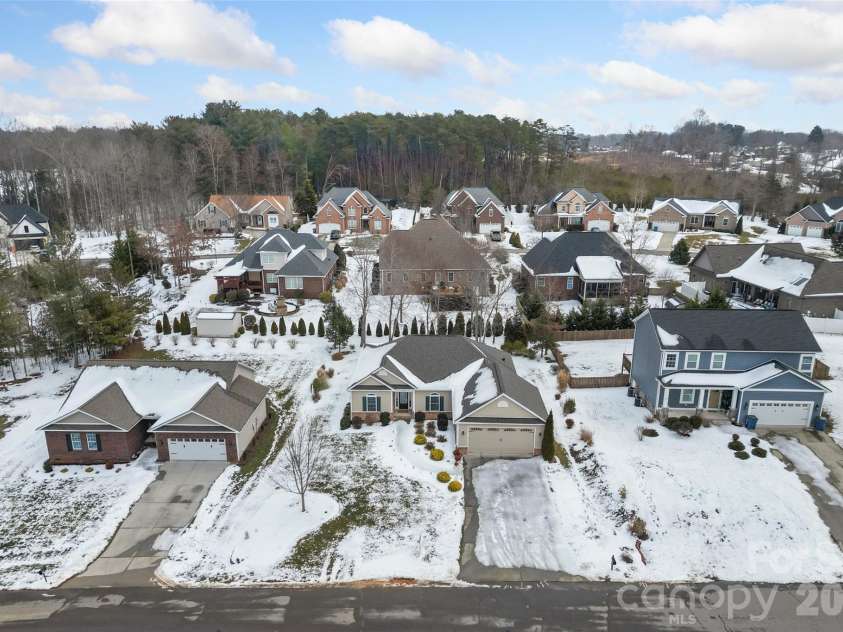 44 Whitman Court, Taylorsville, NC 28681.  MLS# CAR4336329, YatesRealty ID 3618. 