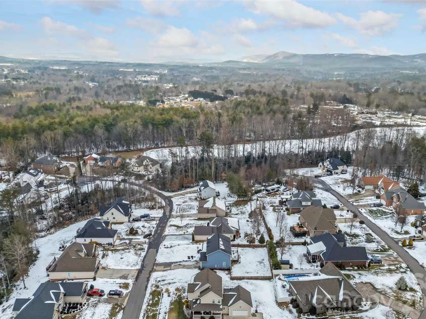 44 Whitman Court, Taylorsville, NC 28681.  MLS# CAR4336329, YatesRealty ID 3618. 