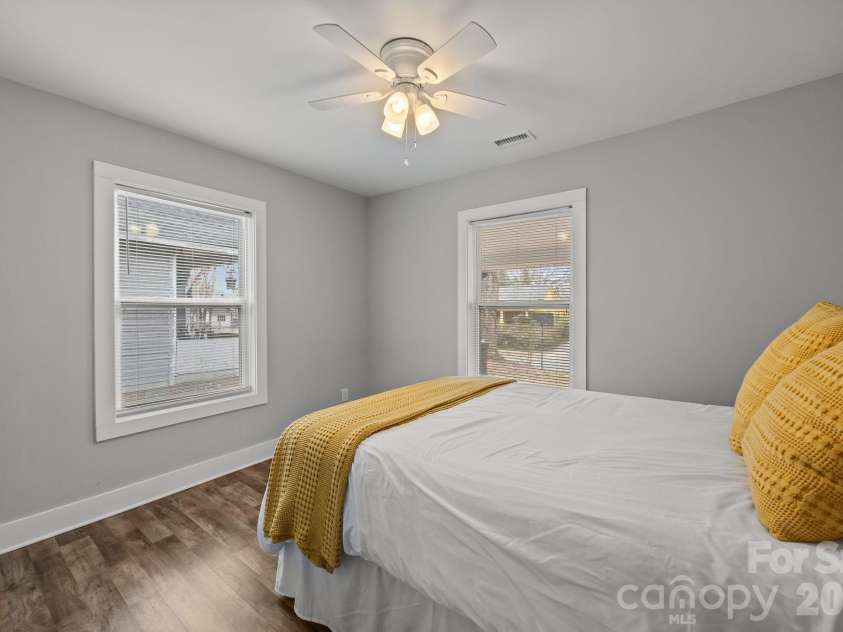 535 Flint Street, Rock Hill, SC 29730.  MLS# CAR4350228, YatesRealty ID 3618. 