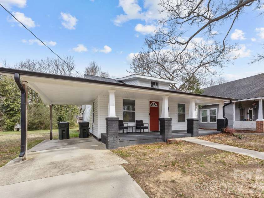 535 Flint Street, Rock Hill, SC 29730.  MLS# CAR4350228, YatesRealty ID 3618. 