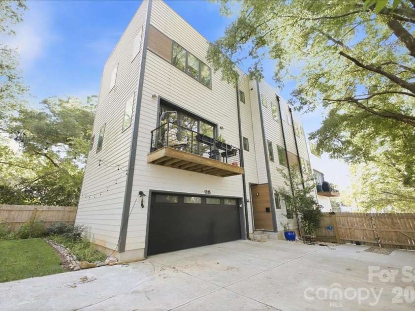 1315 Davidson Street, Charlotte, NC 28206.  MLS# CAR4400478, YatesRealty ID 36180. 