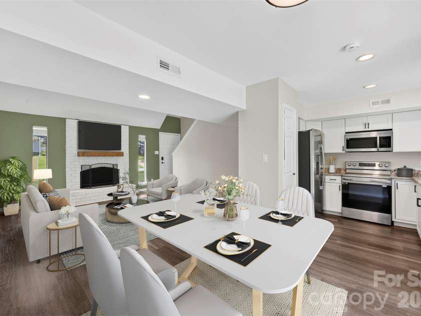 6719 Montezuma Trail, Charlotte, NC 28227.  MLS# CAR4401171, YatesRealty ID 36181. Virtually staged