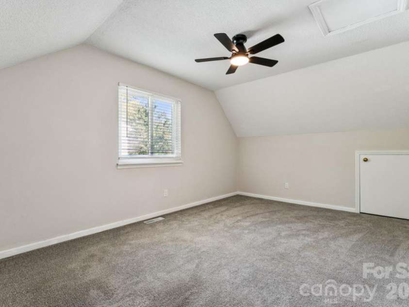 6719 Montezuma Trail, Charlotte, NC 28227.  MLS# CAR4434909, YatesRealty ID 36181. Bedroom 3