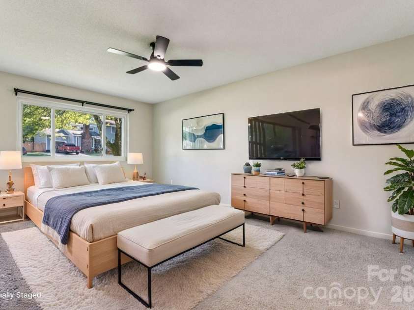 6719 Montezuma Trail, Charlotte, NC 28227.  MLS# CAR4434909, YatesRealty ID 36181. Primary bedroom on main