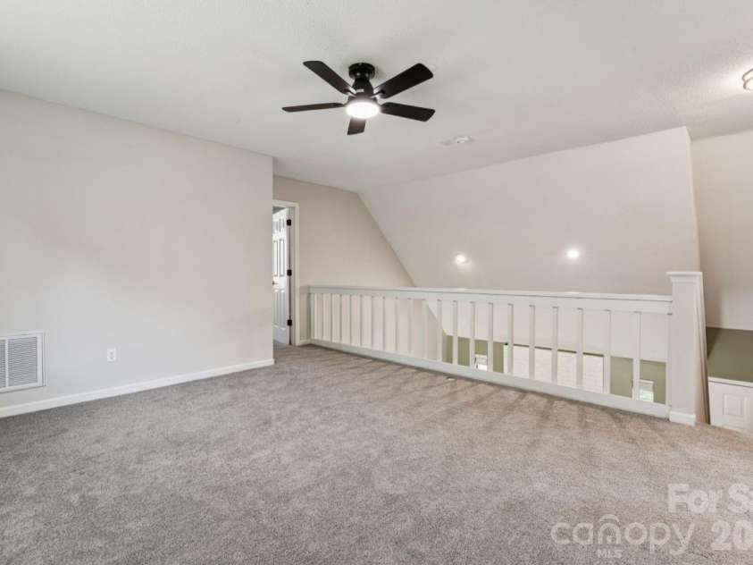 6719 Montezuma Trail, Charlotte, NC 28227.  MLS# CAR4434909, YatesRealty ID 36181. Upstairs loft landing