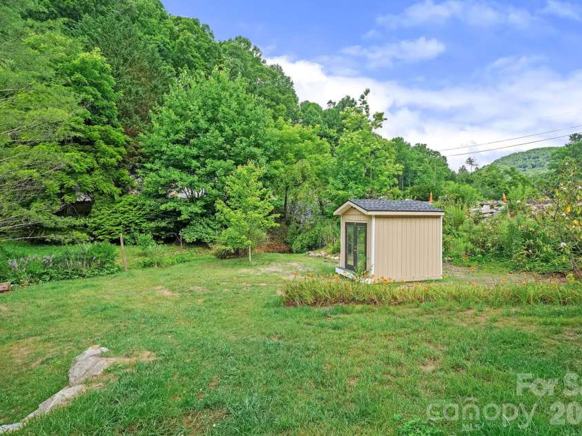 5239 Gerton Highway, Gerton, NC 28735.  MLS# CAR4402194, YatesRealty ID 36182. 