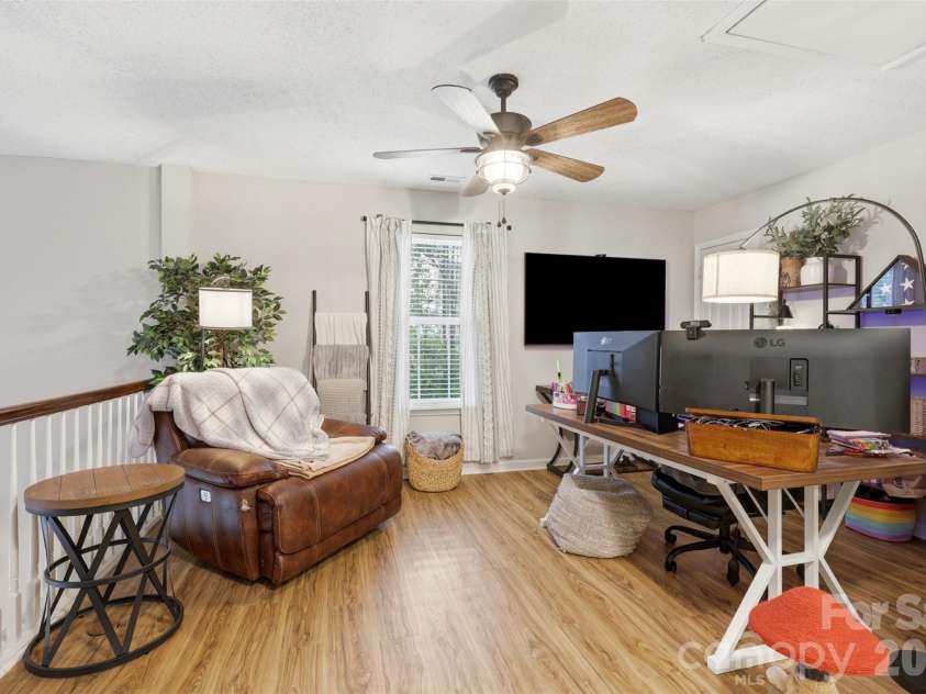 109 Prescott Street, Matthews, NC 28104.  MLS# CAR4402502, YatesRealty ID 36183. 