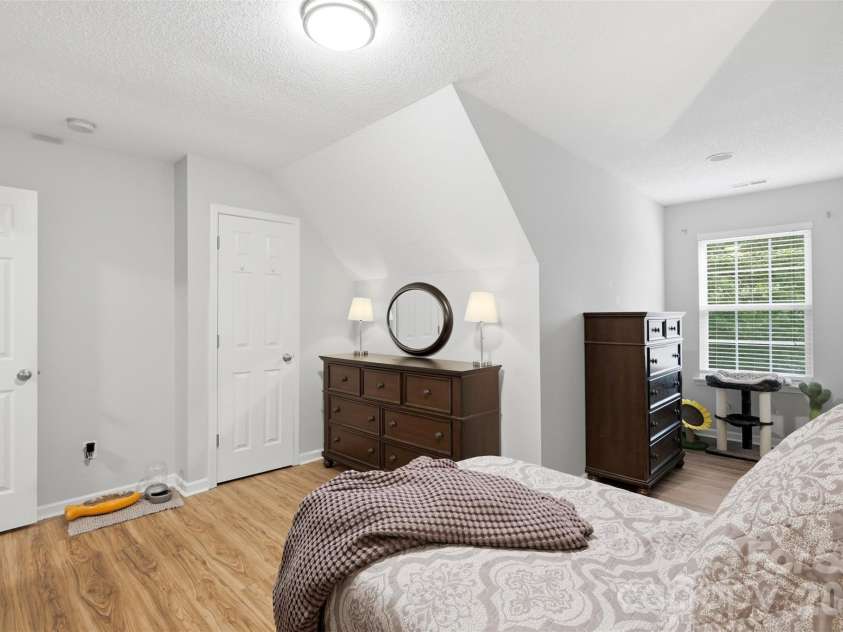 109 Prescott Street, Matthews, NC 28104.  MLS# CAR4402502, YatesRealty ID 36183. 