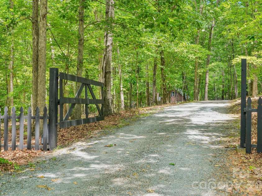 6366 Green Oak Drive, Stanfield, NC 28163.  MLS# CAR4397887, YatesRealty ID 36186. 