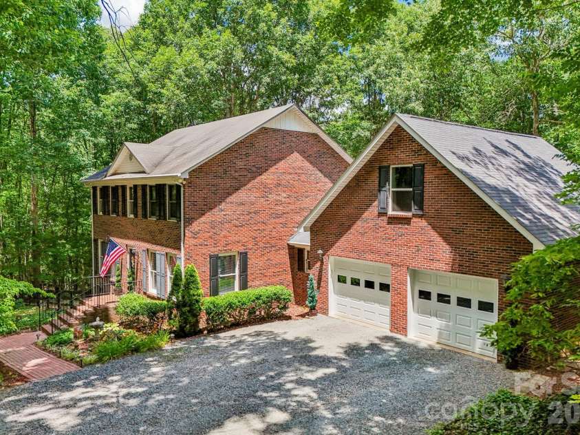 6366 Green Oak Drive, Stanfield, NC 28163.  MLS# CAR4397887, YatesRealty ID 36186. 