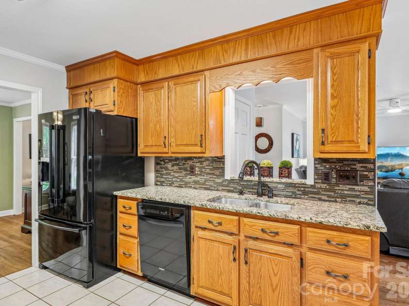 6366 Green Oak Drive, Stanfield, NC 28163.  MLS# CAR4397887, YatesRealty ID 36186. 