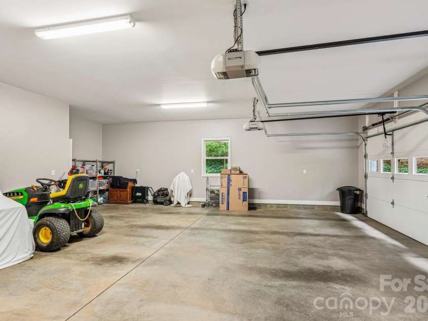 6366 Green Oak Drive, Stanfield, NC 28163.  MLS# CAR4397887, YatesRealty ID 36186. 
